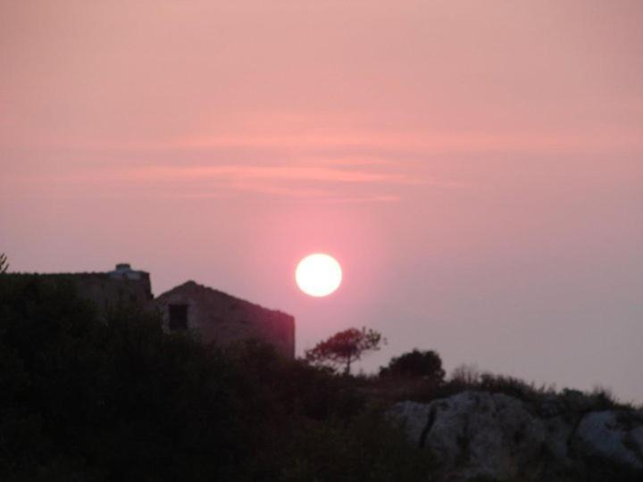 Anett Studios Elafonissos Buitenkant foto